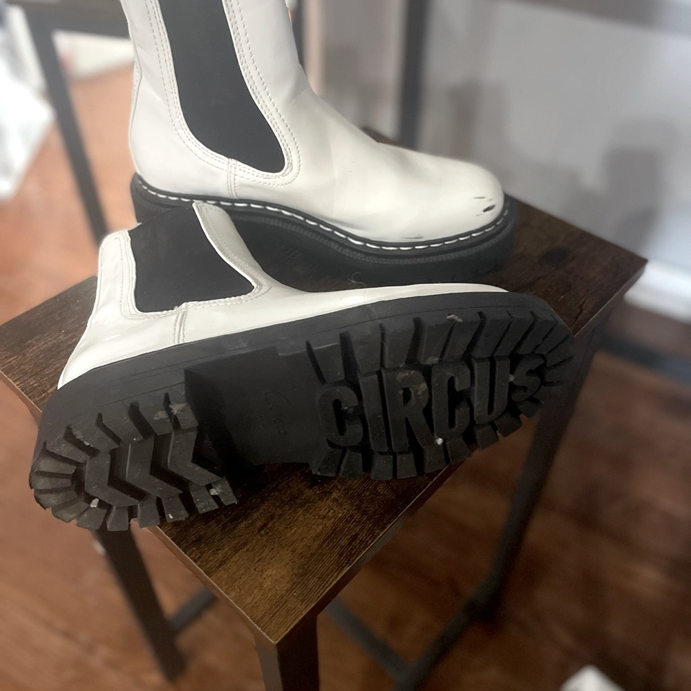 Chelsea boot / white 7 1/2